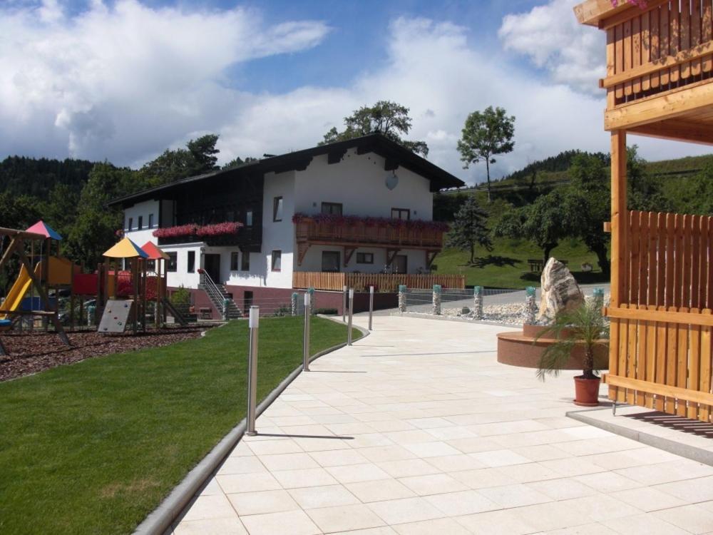 Panoramadorf Saualpe Hotel Eberstein Kültér fotó