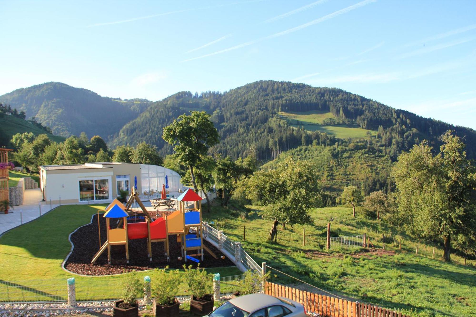 Panoramadorf Saualpe Hotel Eberstein Kültér fotó