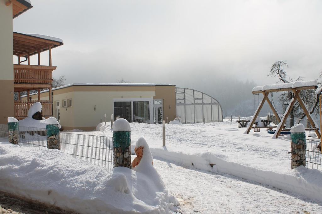 Panoramadorf Saualpe Hotel Eberstein Kültér fotó