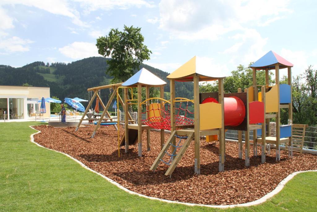 Panoramadorf Saualpe Hotel Eberstein Kültér fotó