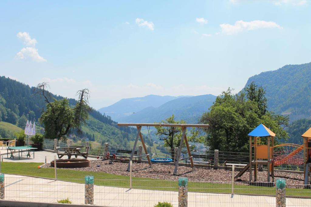 Panoramadorf Saualpe Hotel Eberstein Kültér fotó