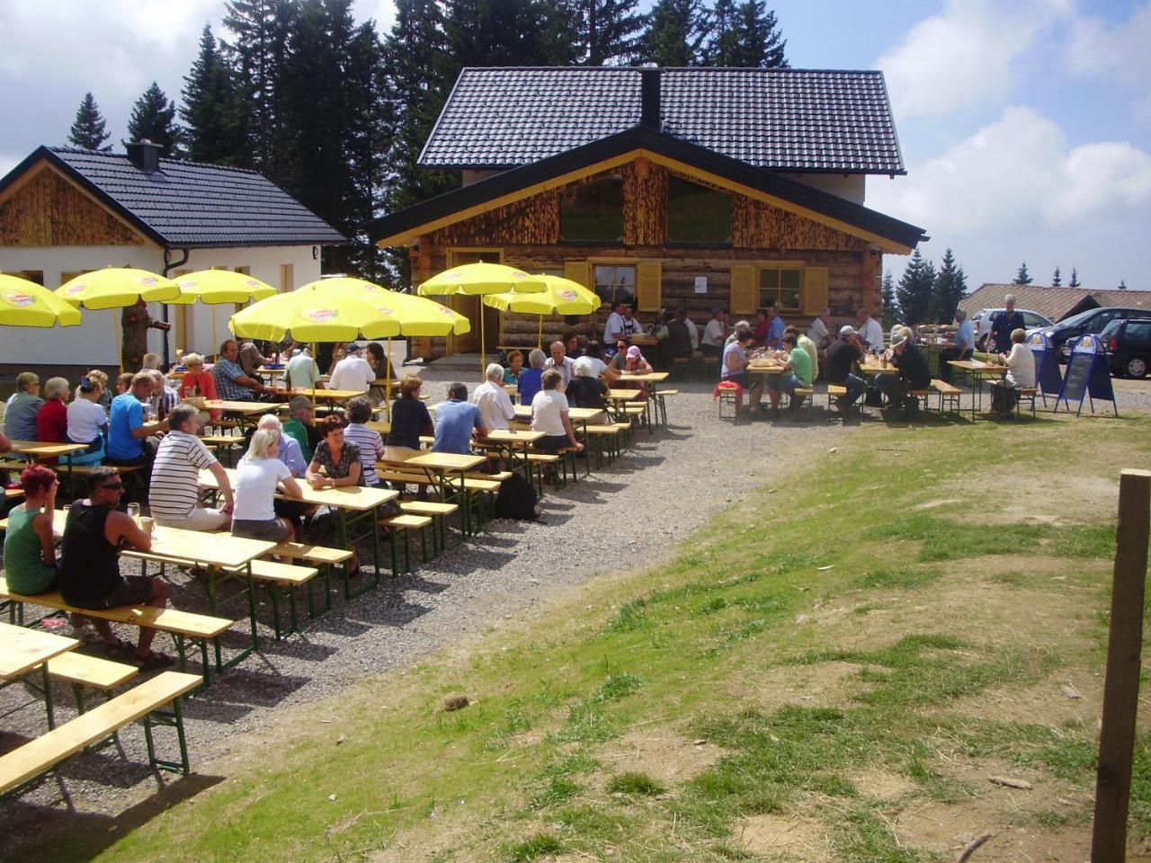 Panoramadorf Saualpe Hotel Eberstein Kültér fotó
