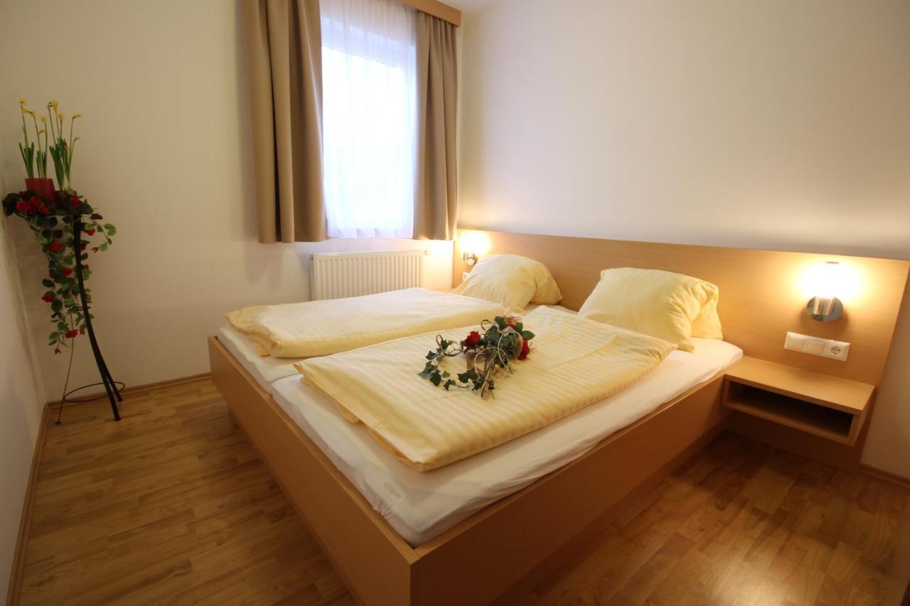Panoramadorf Saualpe Hotel Eberstein Szoba fotó